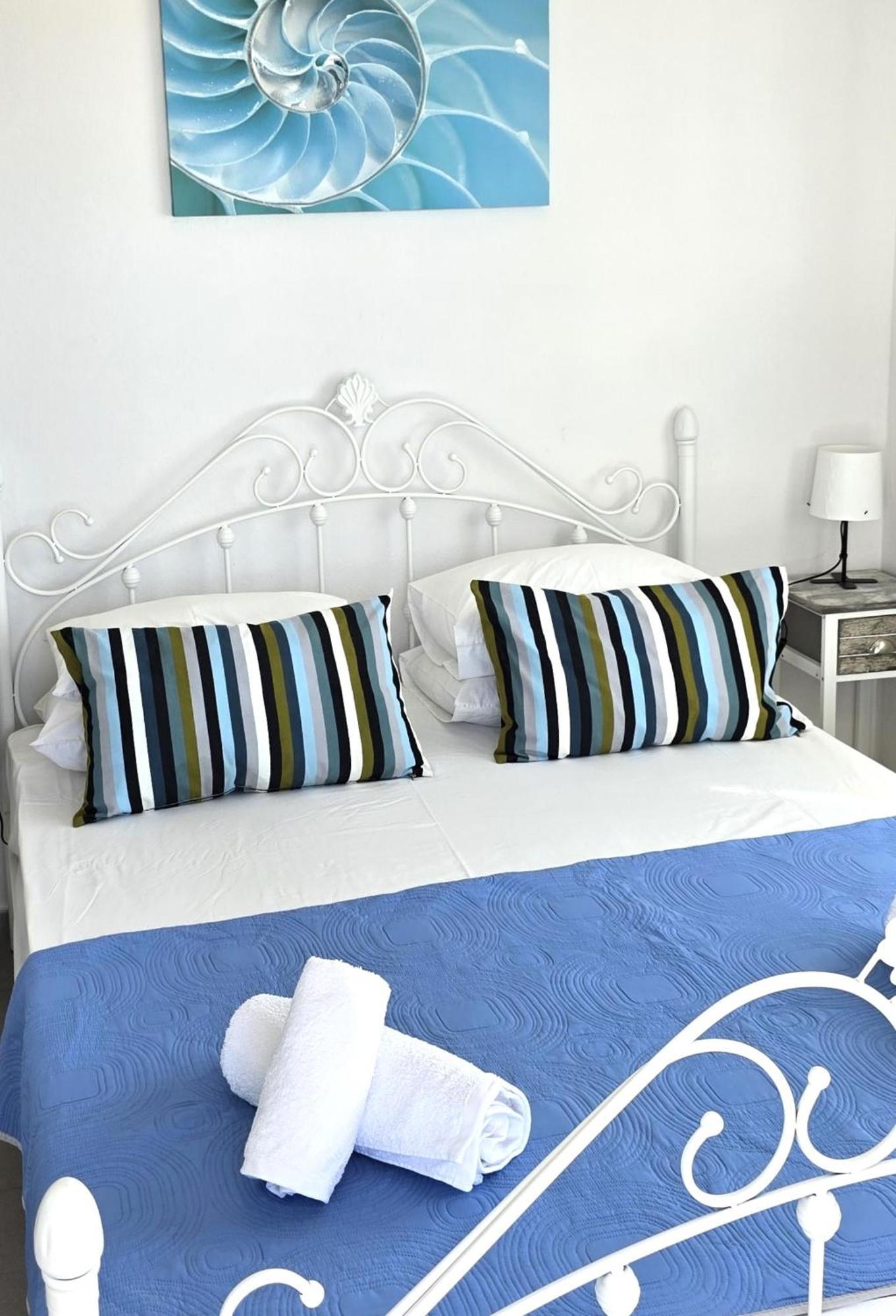 Lina's Beachfront By Optimum Link Apartment *
